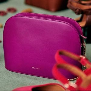 Sezane Victor Bag Colour: Smooth magenta